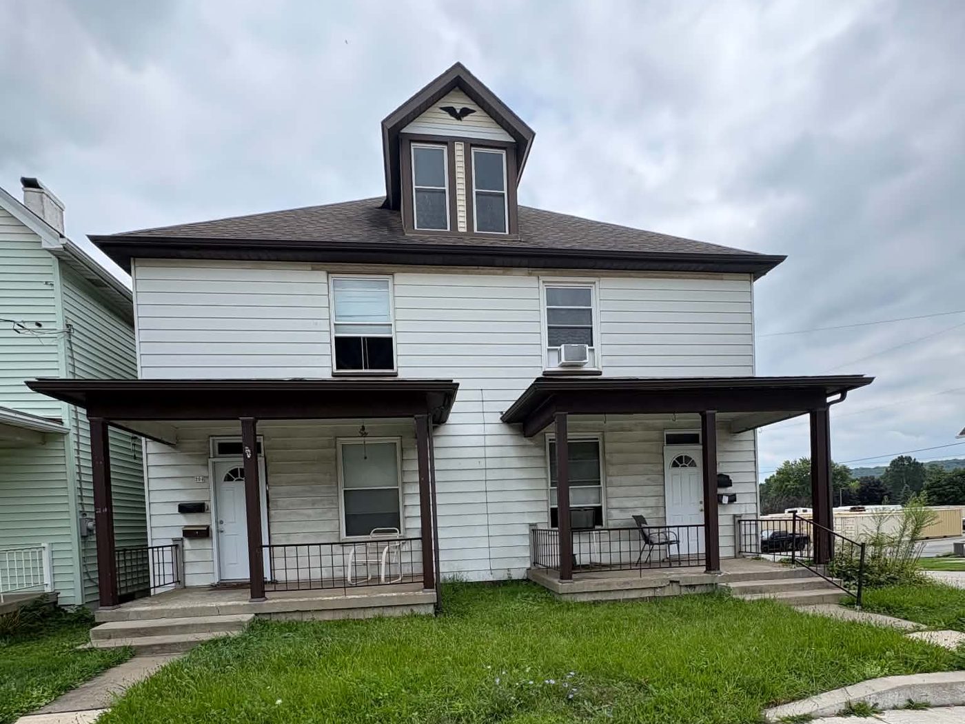 202-204 N. 3rd St., Youngwood — building exterior